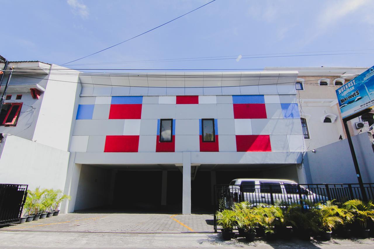 D'Paragon Upn Maguwo Exterior photo