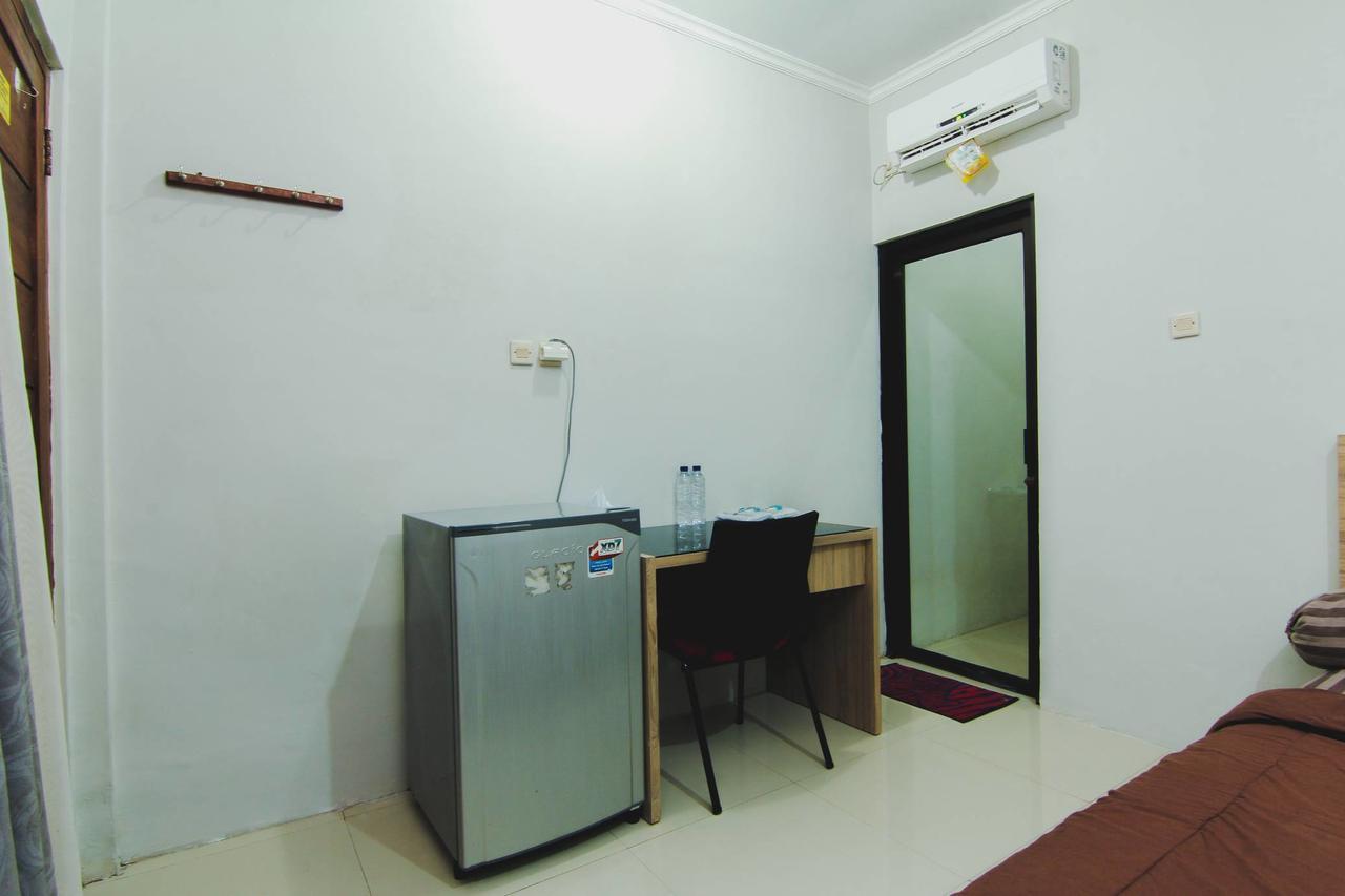 D'Paragon Upn Maguwo Exterior photo