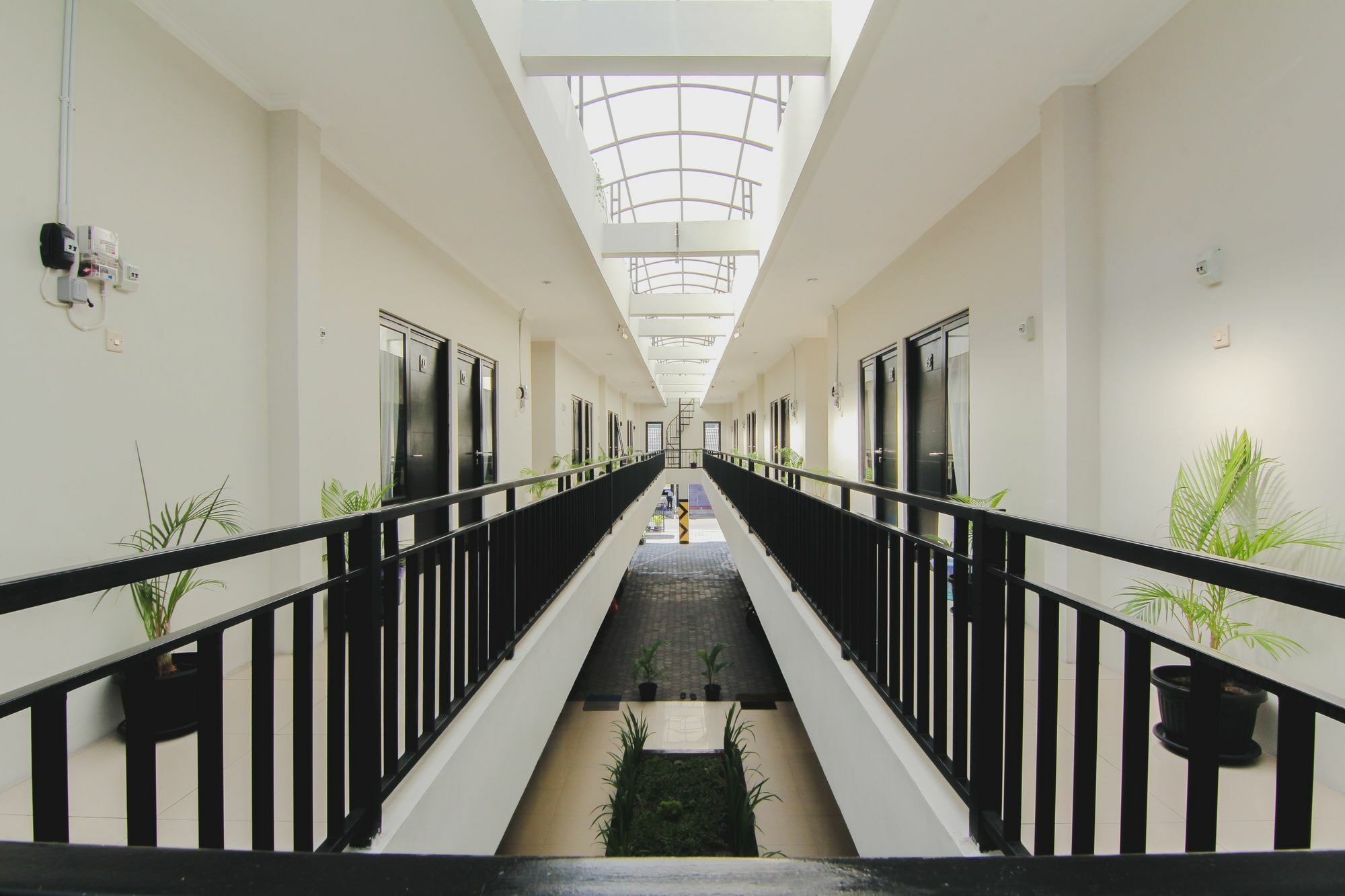 D'Paragon Upn Maguwo Exterior photo